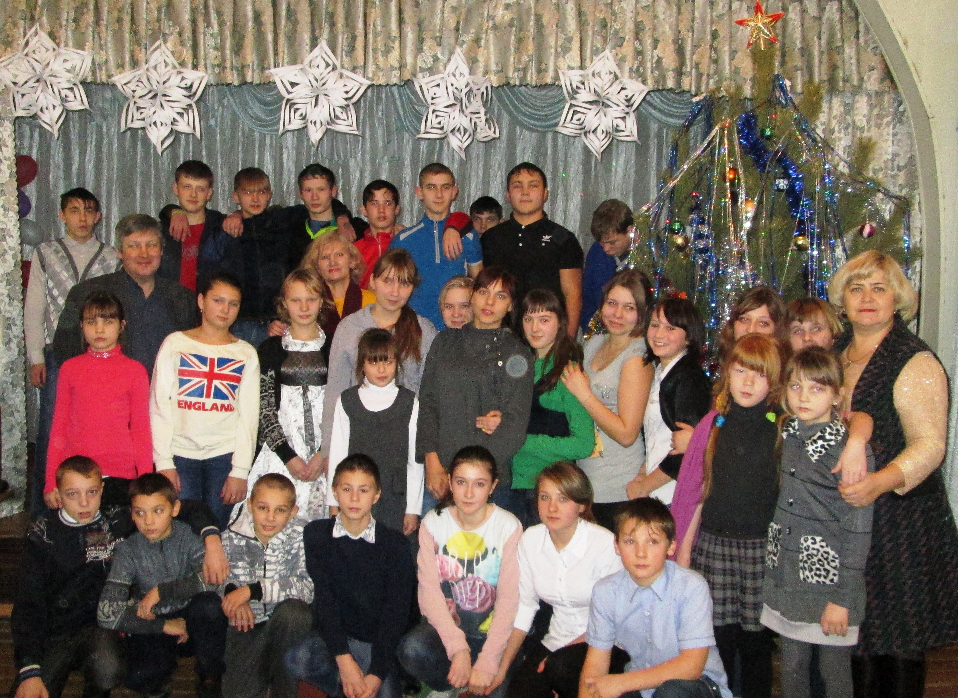 Предприниматели Октябрьского района поздравили воспитанников детских домов с Новым годом