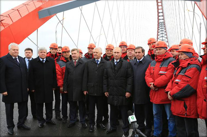 На открытие Бугринского моста в Новосибирск прилетел президент РФ В.В. Путин