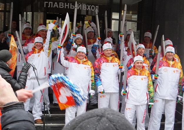 Советский район встречает эстафету Олимпийского огня, 7 декабря 2013 года