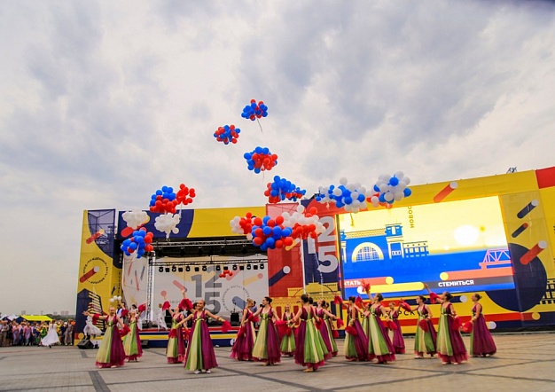 23 июня 2018 года в Новосибирске впервые прошел единый выпускной