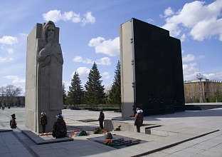 Монумент Славы, в честь подвига сибиряков в годы Великой Отечественной войны
